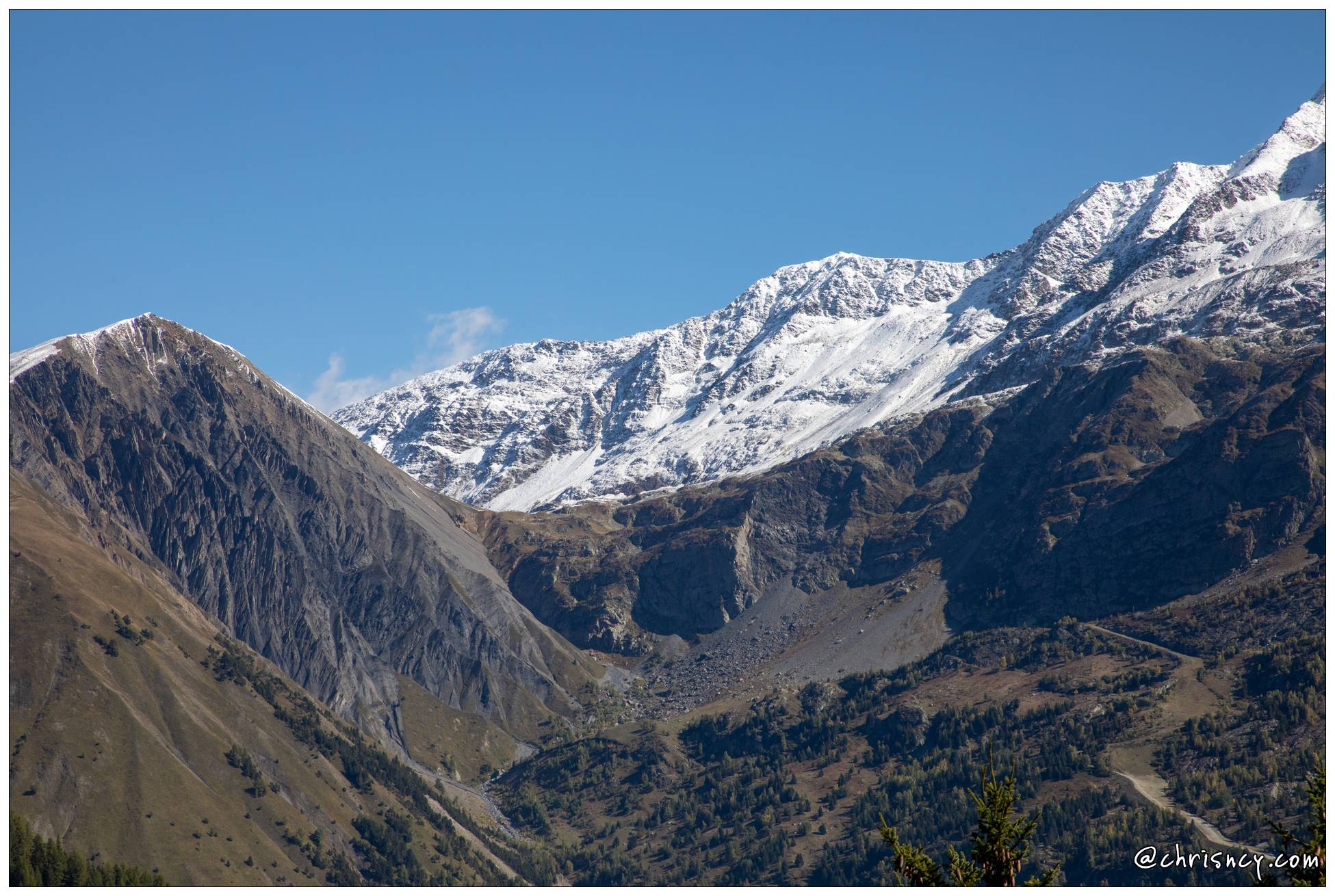 20211007-9894-Vaujany_Vue_Grandes_Rousses.jpg