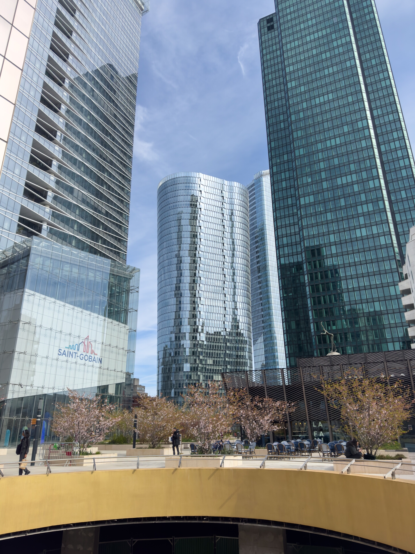 20240325-14 3057-PARIS la defense Tour Alto 2020 au centre - 20240325-14_3057-PARIS_la_defense_Tour_Alto_2020_au_centre.jpg 20240325-14_3057-PARIS_la_defense_Tour_Alto_2020_au_centre.jpg